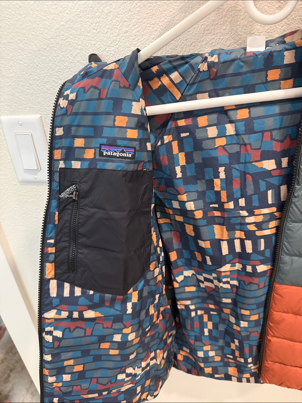 Patagonia Kids Colorblock Hooded Puffer Jacket - Black/Blue-Green/Orange - Picture 4 of 5